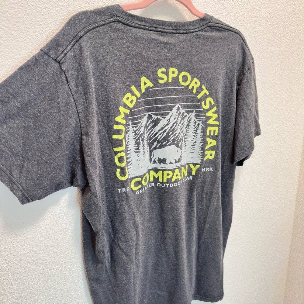 Columbia Sportswear XL Gray Graphic Tee Mountain Logo Outdoor Hiking 0004